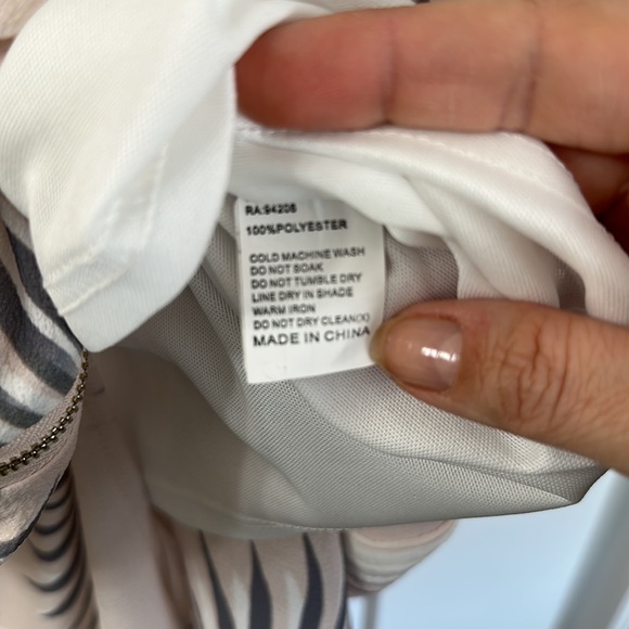 Studio by YDE Sleeveless dress - Picture 7 of 7